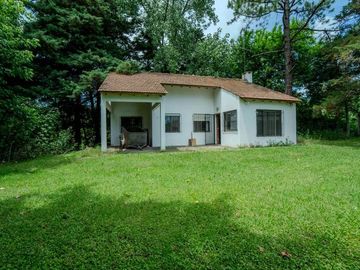 Casa en venta, Sicardi. 3 dormitorios y parque