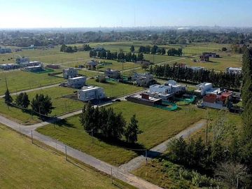 Lotes en Altos de Don Carlos - 501 y 138 - J Hernandez