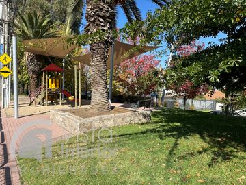 Casa en venta  en LAS CONDES