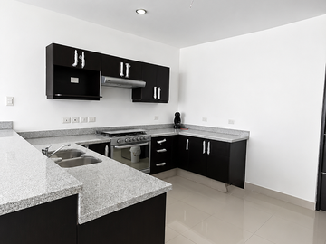 CASA EN VENTA EN ALTABRISA RESIDENCIAL