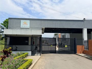 LOTE EN VENTA . AL SUR  DE JAMUNDI SOLARES DEL COUNTRY