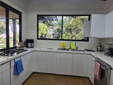 CASA CAMPESTRE EN VENTA EN EL MUNICIPIO DE LA CEJA.