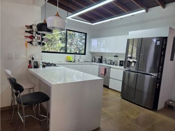 CASA CAMPESTRE EN VENTA EN EL MUNICIPIO DE LA CEJA.