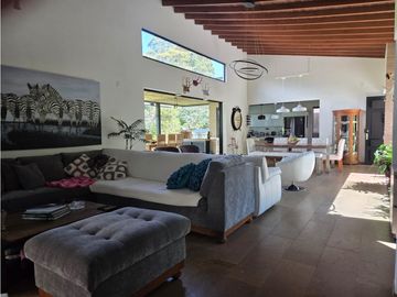 CASA CAMPESTRE EN VENTA EN EL MUNICIPIO DE LA CEJA.