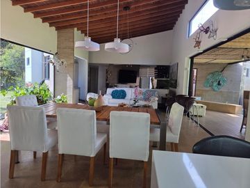 CASA CAMPESTRE EN VENTA EN EL MUNICIPIO DE LA CEJA.