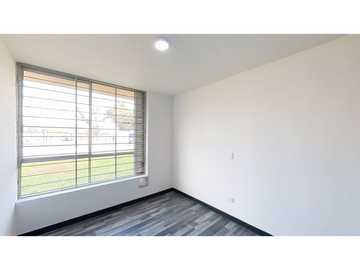 Se vende apartamento en Oporto Club, Bogota.