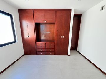 Residencia de Lujo con Alberca y Doble Altura en privada premium, Temozón Norte