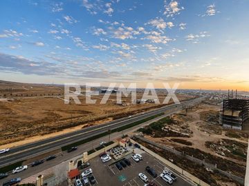 DEPARTAMENTO AMUEBLADO EN VENTA, FRENTE AL MAR EN ROSARITO, B.C.