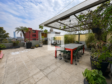 Departamento con roof garden privado en renta en Roma Norte