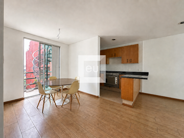 Departamento con roof garden privado en renta en Roma Norte
