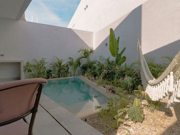 Casa en Venta en Privada, Conkal | 3 Recámaras, Piscina y Paneles Solar