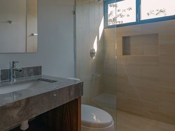 Casa en Venta en Privada, Conkal | 3 Recámaras, Piscina y Paneles Solar