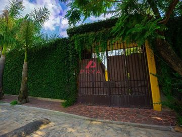 Casa en Venta en San Martín de las Flores, Tlaquepaque