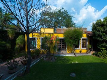 Casa en Venta en San Martín de las Flores, Tlaquepaque