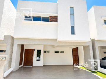 CASA EN VENTA RINCONADAS, CANTERA