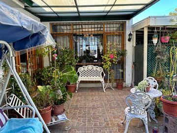 Casa en venta  en LAS CONDES