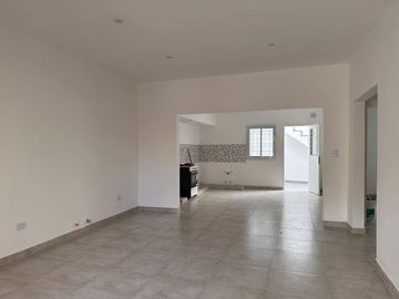 VENTA CASA 3 AMB A ESTRENAR ITUZAINGO SUR