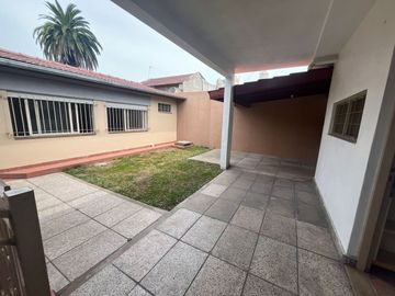 VENTA CASA 4 AMB-HURLINGHAM-V. TESEI-APTA CRÉD.