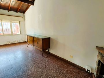 Casa 4 ambientes en venta, Apta credito