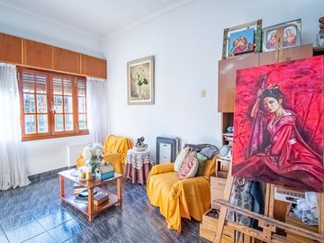 CASA EN VENTA 4 DORMITORIOS ZONA SUR