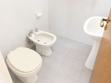 EXCELENTE OFICINA 114 M2 VENTA PISO 16  CABA