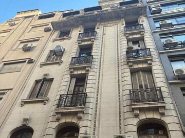 VENTA DEPARTAMENTO 3 AMBIENTES CON OFICINA
