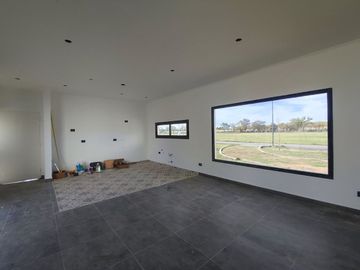 CASA VENTA PRADERAS 57 CAÑUELAS 4 AMBIENTES COCHER
