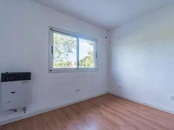Venta casa 3 dormitorios jardin Funes