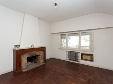 PH 3 ambientes en venta Belgrano R cochera  jardín