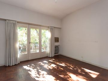 PH 3 ambientes en venta Belgrano R cochera  jardín