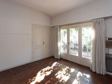 PH 3 ambientes en venta Belgrano R cochera  jardín