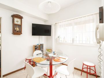 VENTA 200m2 cubiertos 3 cochera Belgrano R PERMUTA