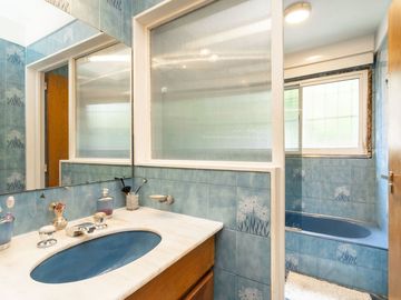 VENTA 200m2 cubiertos 3 cochera Belgrano R PERMUTA