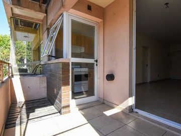 VENTA MONOAMBIENTE CON BALCON LINIERS APTO CREDITO