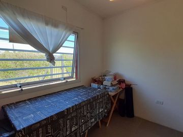 VENTA CASA 3 AMB MODERNA CON PARQUE Y GARAGE