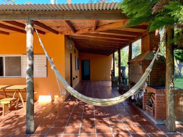 Venta de casa quinta/campo con pileta en Verónica