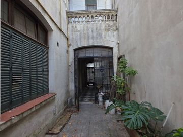 VENTA CASA MULTIFAMILIAR EN FLORES