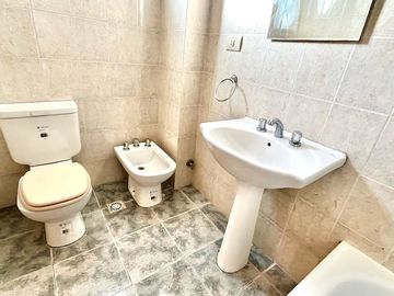 VENTA PH 2 ambientes Ramos Mejia PB Patio 55m2