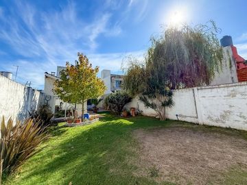 Casa en venta 4 amb con quincho Lomas de Zamora