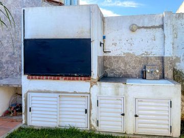 Casa en venta 4 amb con quincho Lomas de Zamora