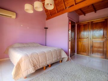 Casa en venta 4 amb con quincho Lomas de Zamora