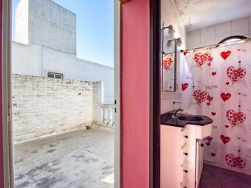 Casa en venta 4 amb con quincho Lomas de Zamora