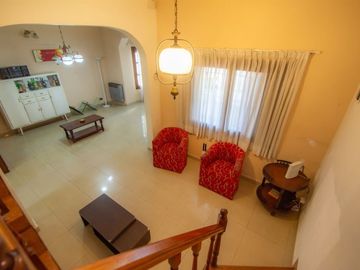 Casa en venta 4 amb con quincho Lomas de Zamora