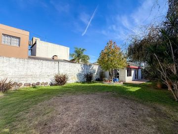 Casa en venta 4 amb con quincho Lomas de Zamora