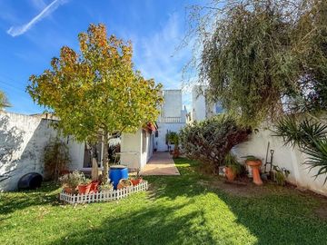 Casa en venta 4 amb con quincho Lomas de Zamora