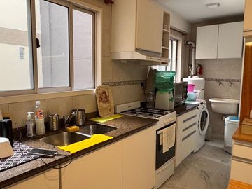 VENTA DEPTO 4 AMB CON COCHERA IMPECABLE