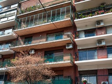 Venta Dto Semipiso al Frente , Coch/Dep o Estudio