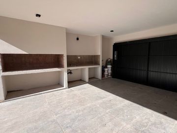 CASA EN TEJAS 4 PLANTA BAJA MALAGUEÑO