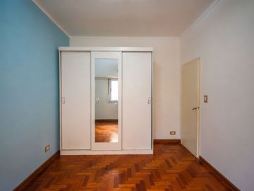 Hermoso chalet de 3 ambientes con quincho y parque