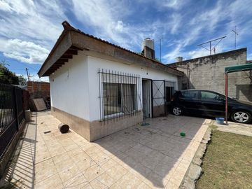 VENTA CASA 3 AMBIENTES EN RAFAEL CASTILLO